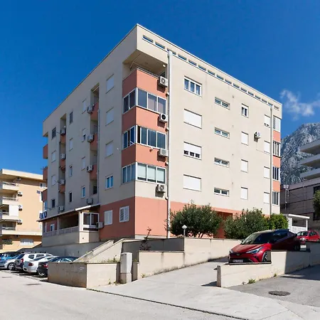 Apartment 1 Bedroom Cozy Apartment In Makarska Makarska